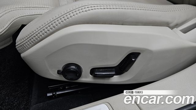 Volvo V60 Cross Country (II) T5 Pro AWD 2020 — фото 32