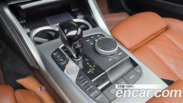 BMW 4 Series (G22) M440i xDrive Convertible 2023 — фото 9