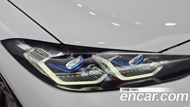 BMW 4 Series (G22) M440i xDrive Convertible 2023 — фото 22