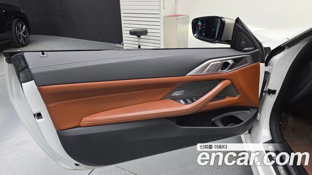 BMW 4 Series (G22) M440i xDrive Convertible 2023 — фото 24