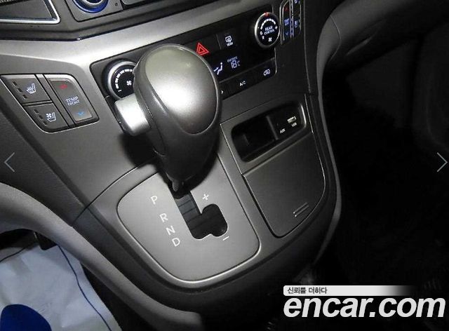 Hyundai Grand Starex Camping car 2019 — фото 23