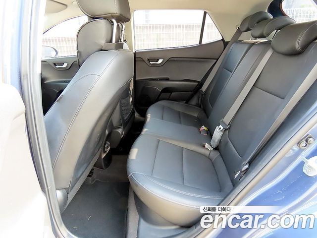 Kia Stonic 1.4 Trendy 2020 — фото 6