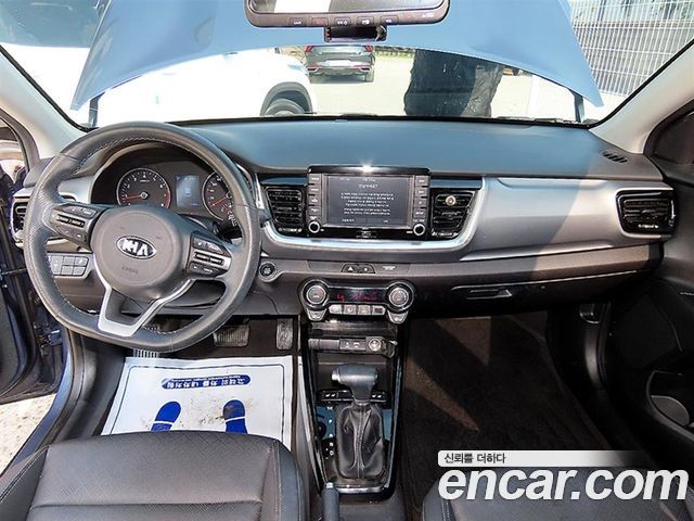 Kia Stonic 1.4 Trendy 2020 — фото 7