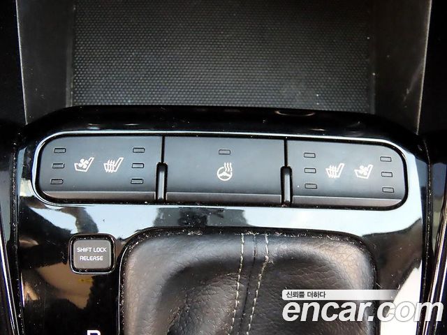 Kia Stonic 1.4 Trendy 2020 — фото 17