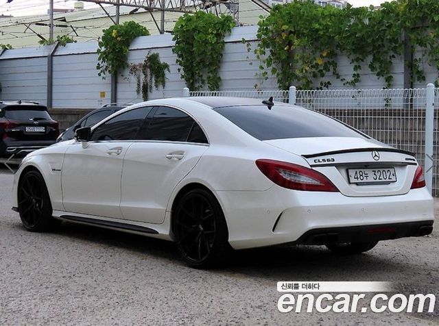 Mercedes-Benz CLS-Class (W218) CLS63 AMG 4MATIC 2015 — фото 3