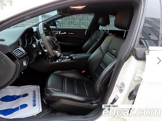 Mercedes-Benz CLS-Class (W218) CLS63 AMG 4MATIC 2015 — фото 5