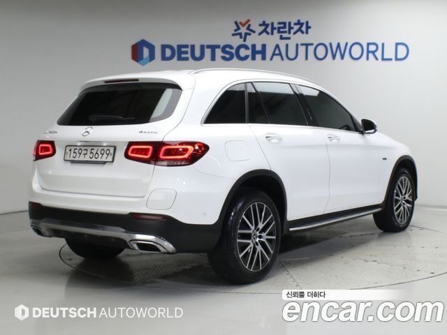 Mercedes-Benz GLC-Class (X253) GLC300e 4MATIC 2021 — фото 2