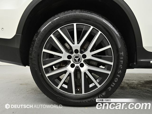 Mercedes-Benz GLC-Class (X253) GLC300e 4MATIC 2021 — фото 5