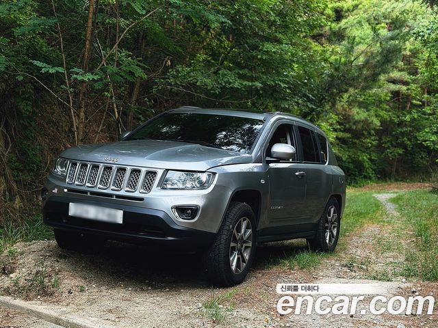 Jeep Compass 2.4 Limited 1st 2015 — фото 2