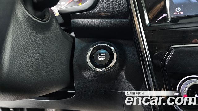 KG Mobility (SsangYong) Very New Tivoli Gasoline 1.5 2WD V5 2020 — фото 18