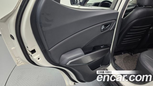 KG Mobility (SsangYong) Very New Tivoli Gasoline 1.5 2WD V5 2020 — фото 25