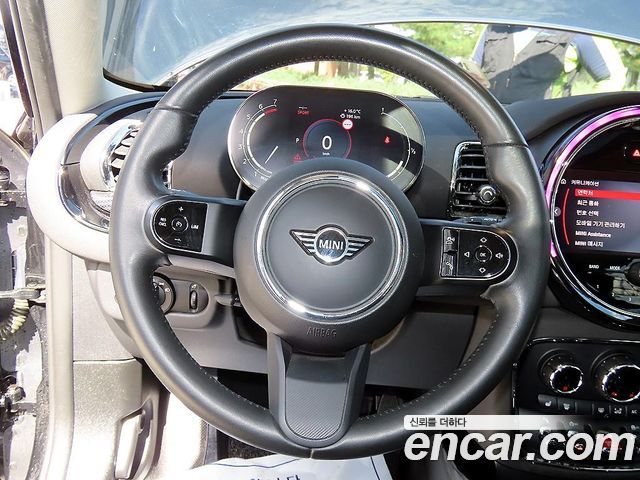 MINI Cooper Clubman Classic 2nd 2023 — фото 8