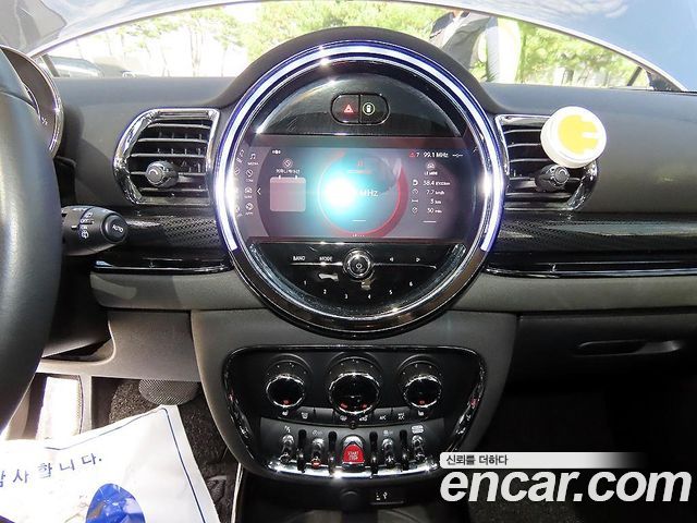 MINI Cooper Clubman Classic 2nd 2023 — фото 17