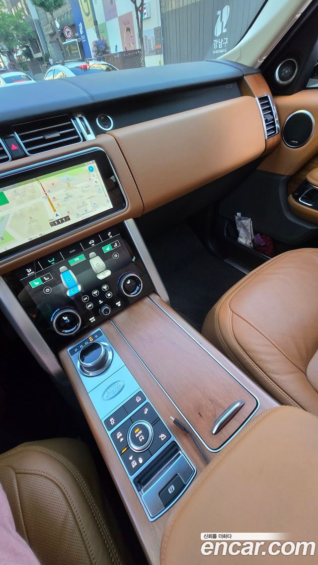 Land Rover Range Rover (IV) 5.0 SC AB 2022 — фото 9