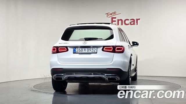Mercedes-Benz GLC-Class (X253) GLC300e 4MATIC 2021 — фото 4