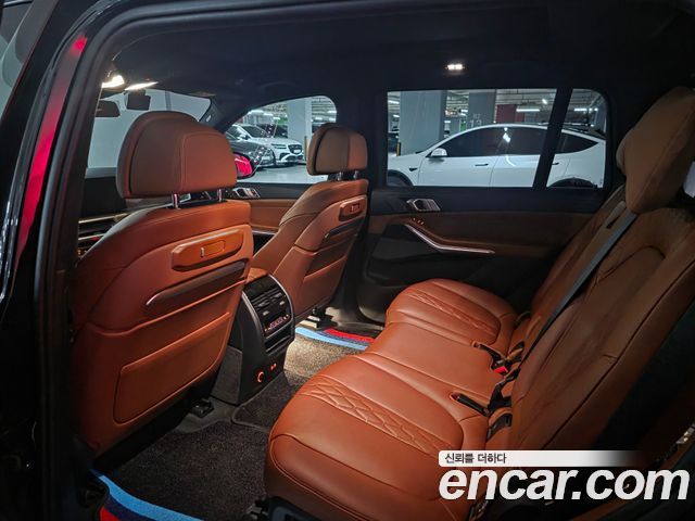BMW X7 (G07) xDrive 40d M Sport 7 STR 2025 — фото 8