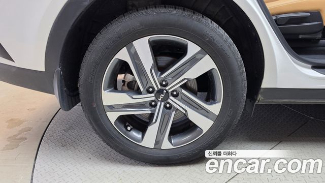 Kia Sorento (IV) HEV 1.6 2WD Noblesse 2023 — фото 21