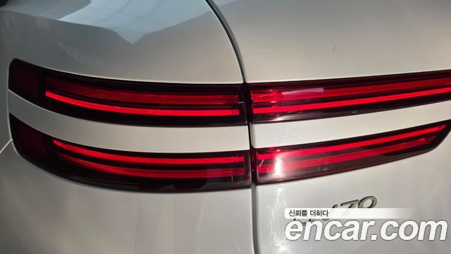 Genesis GV70 2.5T Gasoline AWD 2023 — фото 23
