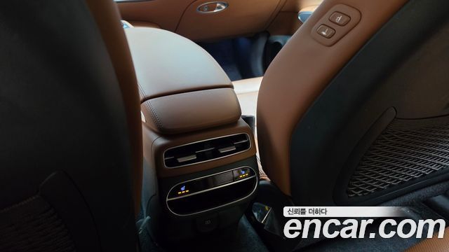 Genesis GV70 2.5T Gasoline AWD 2023 — фото 31