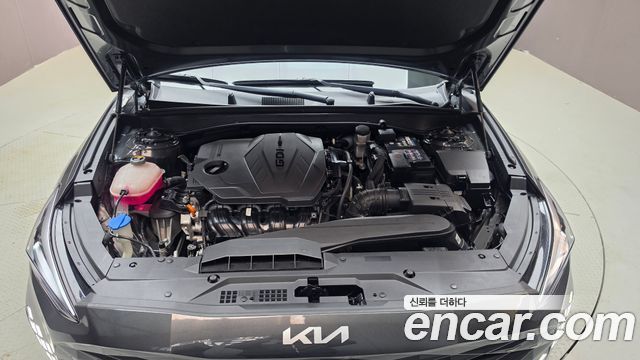 Kia K8 2.5 Gasoline 2WD Signature 2023 — фото 6