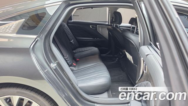 Kia K8 2.5 Gasoline 2WD Signature 2023 — фото 11