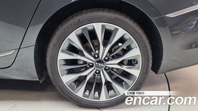 Kia K8 2.5 Gasoline 2WD Signature 2023 — фото 21