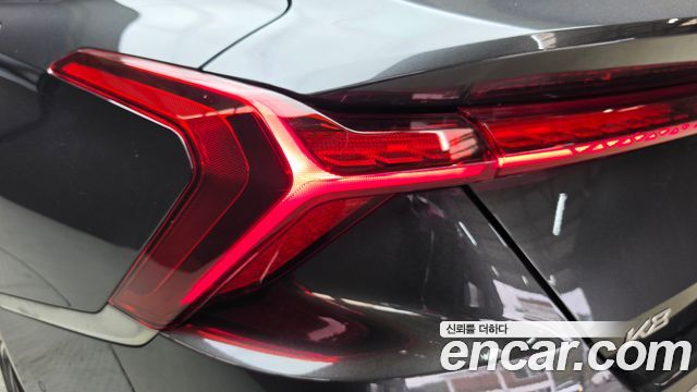 Kia K8 2.5 Gasoline 2WD Signature 2023 — фото 23