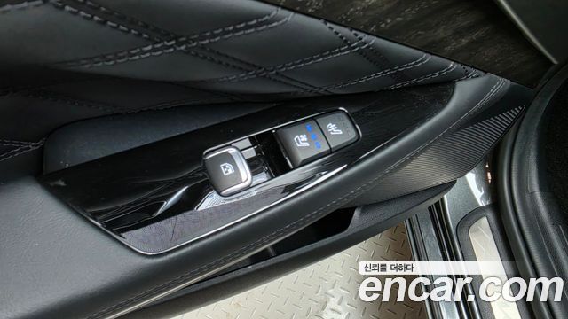 Kia K8 2.5 Gasoline 2WD Signature 2023 — фото 27
