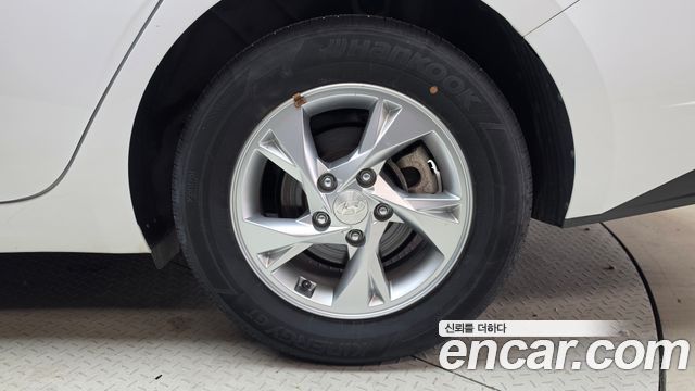 Hyundai Avante (CN7) 1.6 LPi (Rental Car) Smart 2023 — фото 21