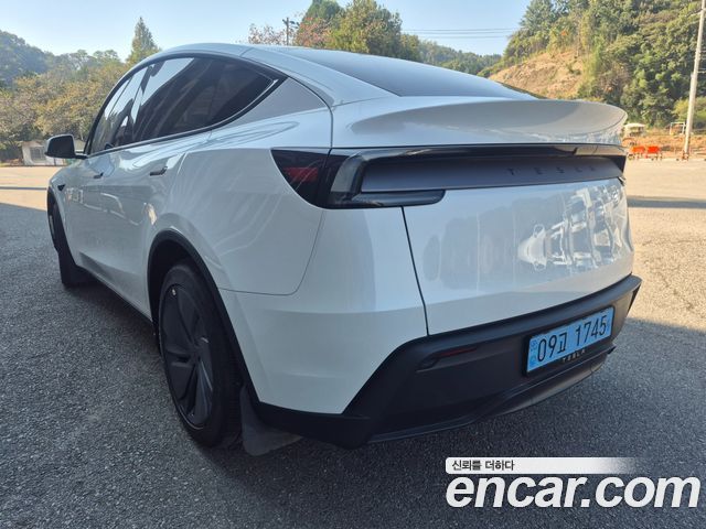 Tesla Model Y Premium RWD 2026 — фото 19