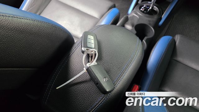 Hyundai Veloster 1.6 Turbo D Spec 2017 — фото 31