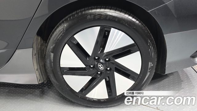 Hyundai Ioniq 6 Standard E-Value+ 2025 — фото 21