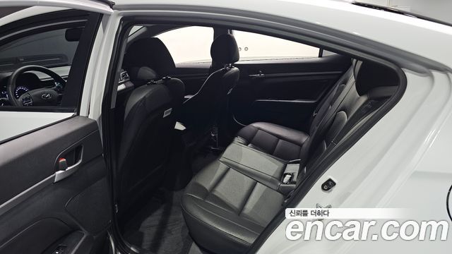 Hyundai Avante (AD) 1.6 Style 2019 — фото 11