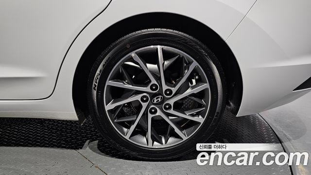 Hyundai Avante (AD) 1.6 Style 2019 — фото 21