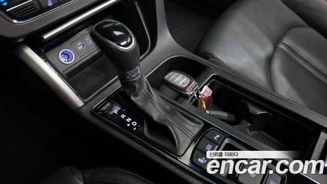 Hyundai Sonata (LF) LPI Modern(Handicapped) 2015 — фото 9
