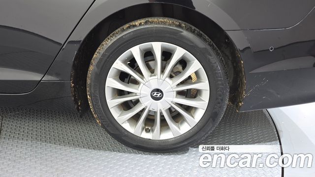 Hyundai Sonata (LF) LPI Modern(Handicapped) 2015 — фото 21
