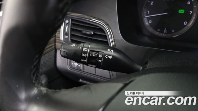 Hyundai Sonata (LF) LPI Modern(Handicapped) 2015 — фото 28