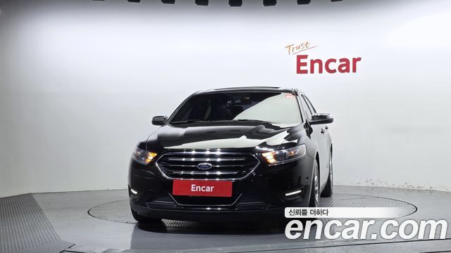 Ford Taurus 3.5 Limited 6th 2015 — фото 3