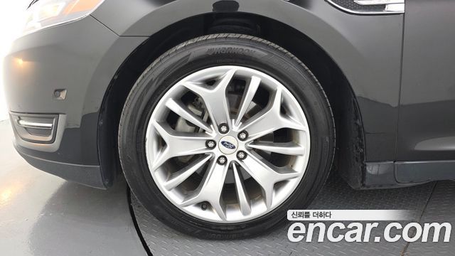 Ford Taurus 3.5 Limited 6th 2015 — фото 5