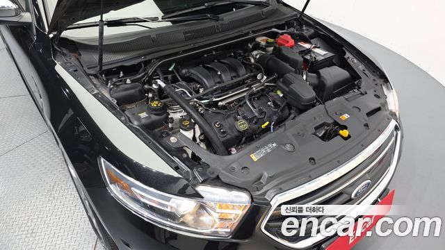 Ford Taurus 3.5 Limited 6th 2015 — фото 6