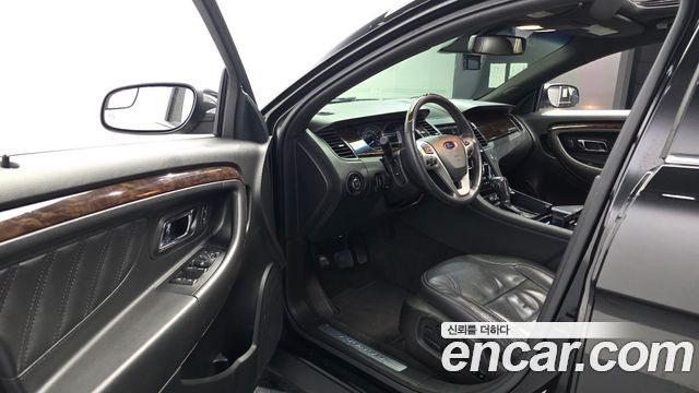 Ford Taurus 3.5 Limited 6th 2015 — фото 10