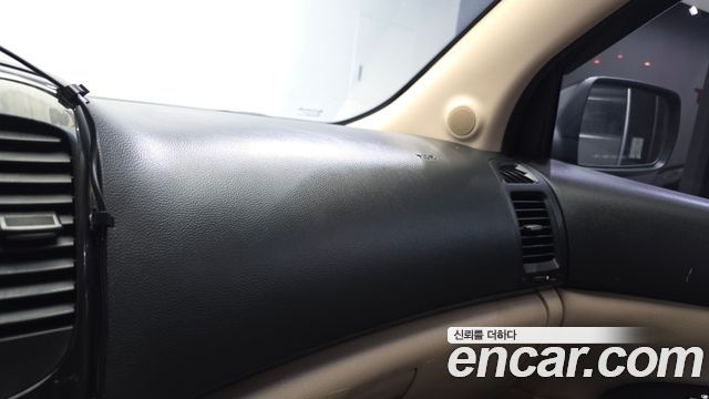 Kia Carnival R New Carnival Limousine GLX High-Deluxe 2012 — фото 28