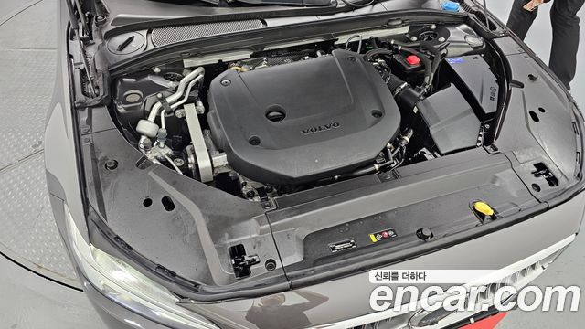 Volvo S90 B6 AWD Ultimate Bright 2023 — фото 6