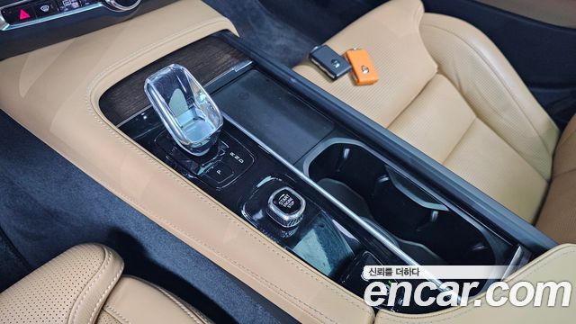 Volvo S90 B6 AWD Ultimate Bright 2023 — фото 9