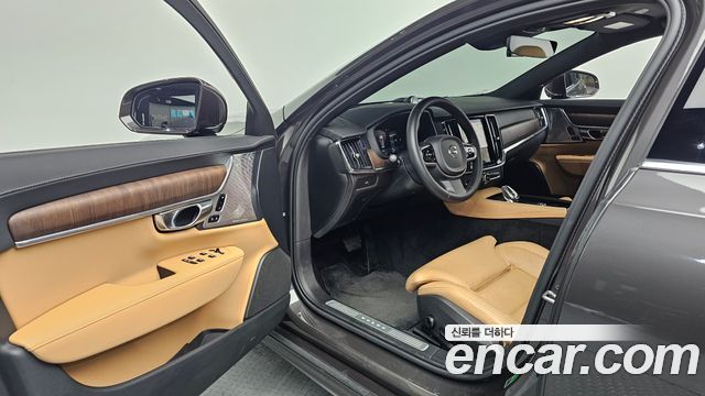 Volvo S90 B6 AWD Ultimate Bright 2023 — фото 10