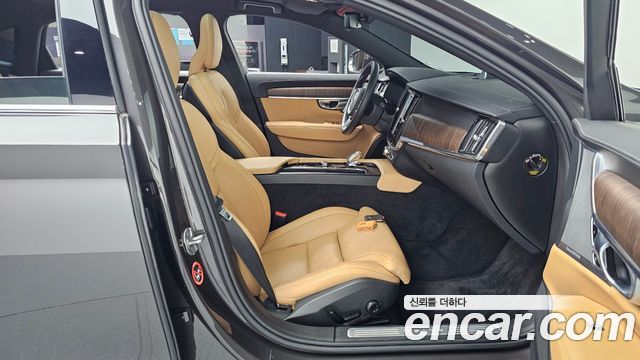Volvo S90 B6 AWD Ultimate Bright 2023 — фото 26