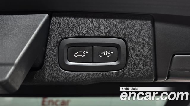 Volvo XC60 (II) D5 Inscription 2019 — фото 17