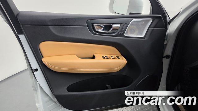 Volvo XC60 (II) D5 Inscription 2019 — фото 24