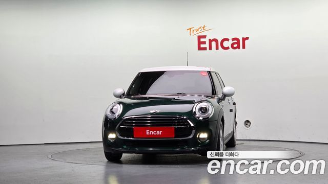 MINI Cooper 5Door Standard 3rd 2018 — фото 3