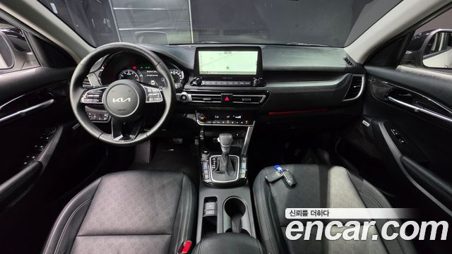 Kia Seltos Gasoline 1.6 Turbo 4WD Signature 2023 — фото 7